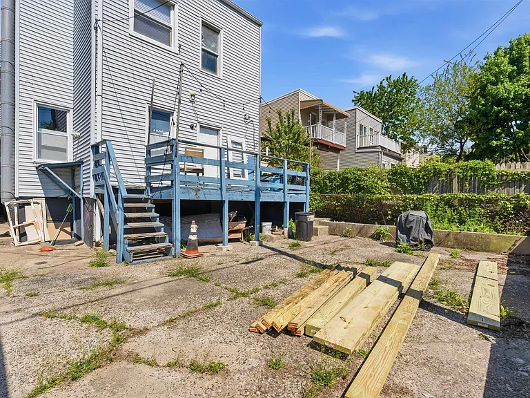199 Ege Ave #199A — Photo 23
