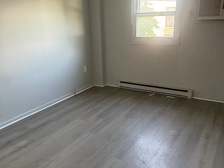 150 Pikeland Ave #2 — Photo 4