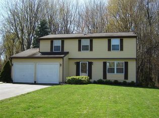 25 Covered Wagon Trl, West Henrietta, NY 14586