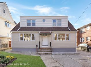 26 Havenwood Rd, Staten Island, NY 10301