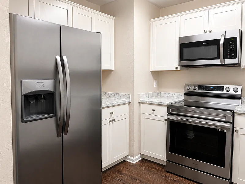 3 bed, 2.0 bath, 1528 sqft, $2,000 — Photo 4
