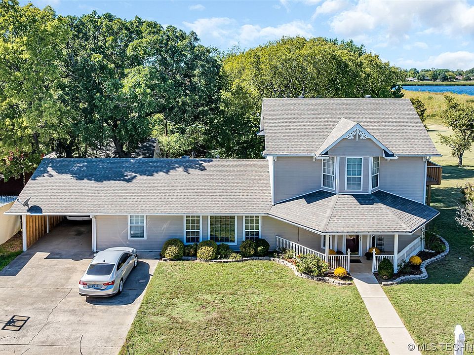 1st image of 1624 Country Club Dr