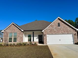 150 Celestial Cir, Freeport, FL 32439