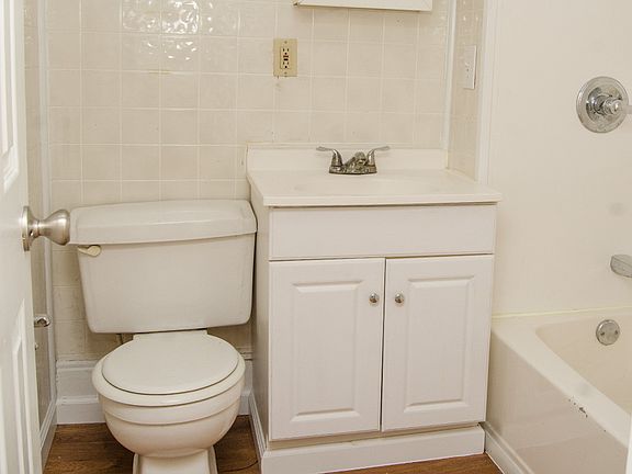 4th image of 1017 W North St #1