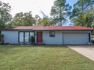 220 Hillcrest Dr, Tool, TX 75143