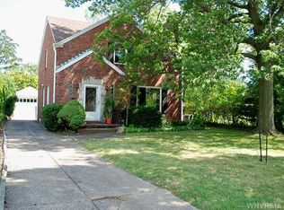 59 Dorset Dr, Buffalo, NY 14223