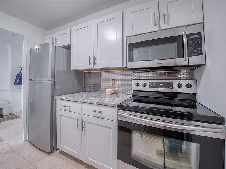 320 Fort Duquesne Blvd #10B — Photo 21