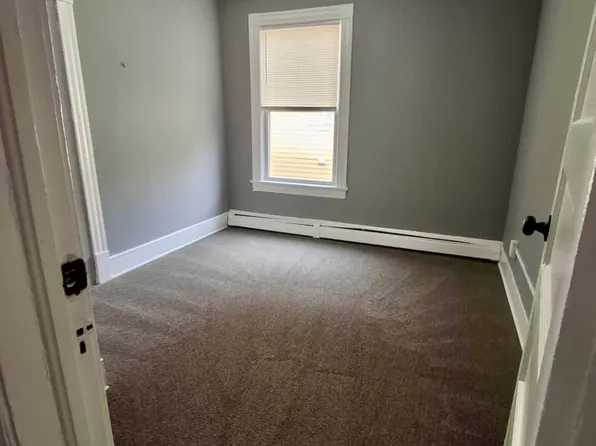 79 Garden St APT 1, Poughkeepsie, NY 12601