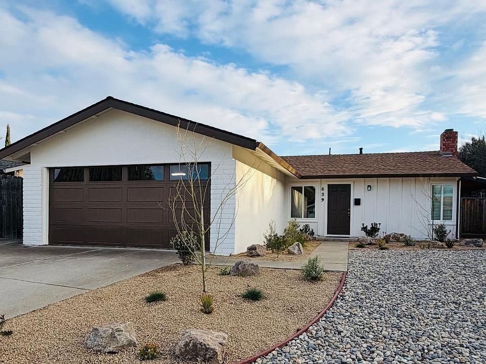 1st image of 539 Mayten Dr