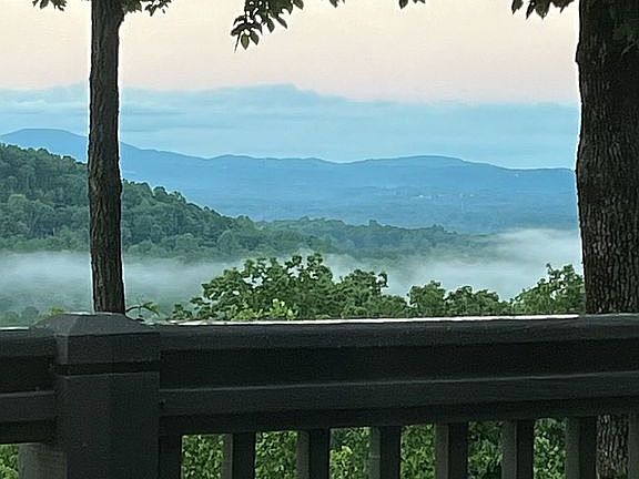 2nd image of 12 Spring Ridge Ln