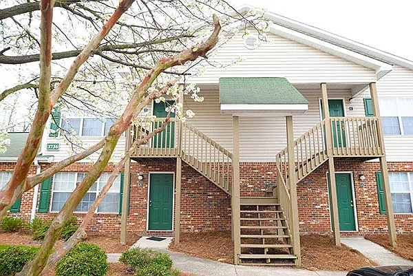 Cedar Trace Apartment Homes — Photo 24