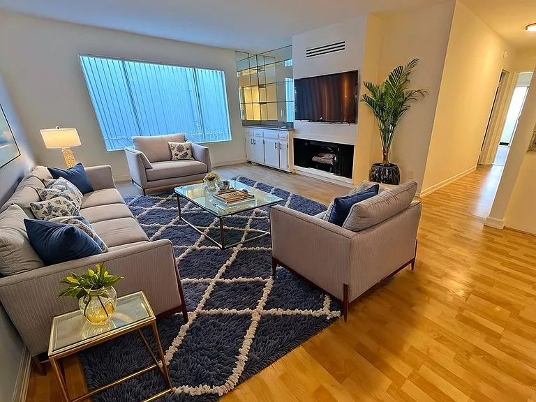 112 Catamaran St #3 — Photo 6