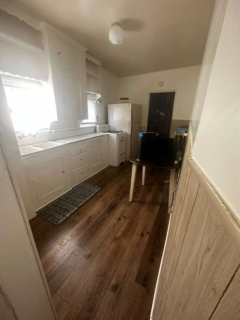 1 bed, 800 sqft, $1,795 — Photo 2