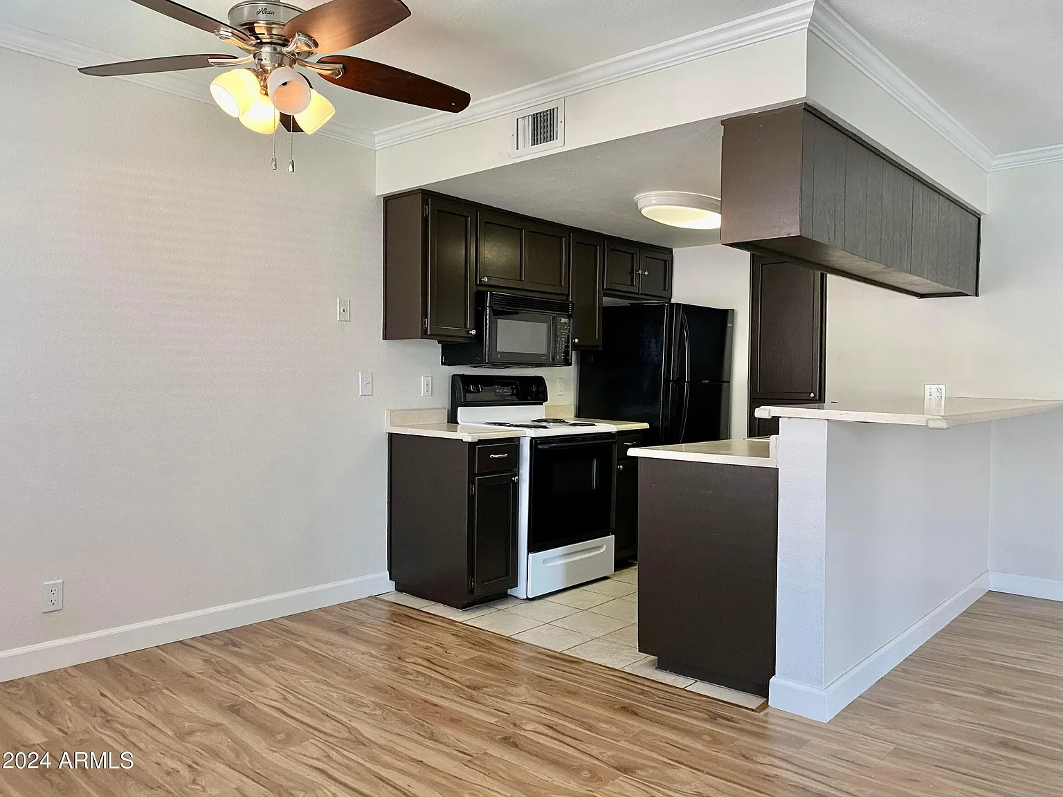 2228 E Campbell Ave — Photo 3
