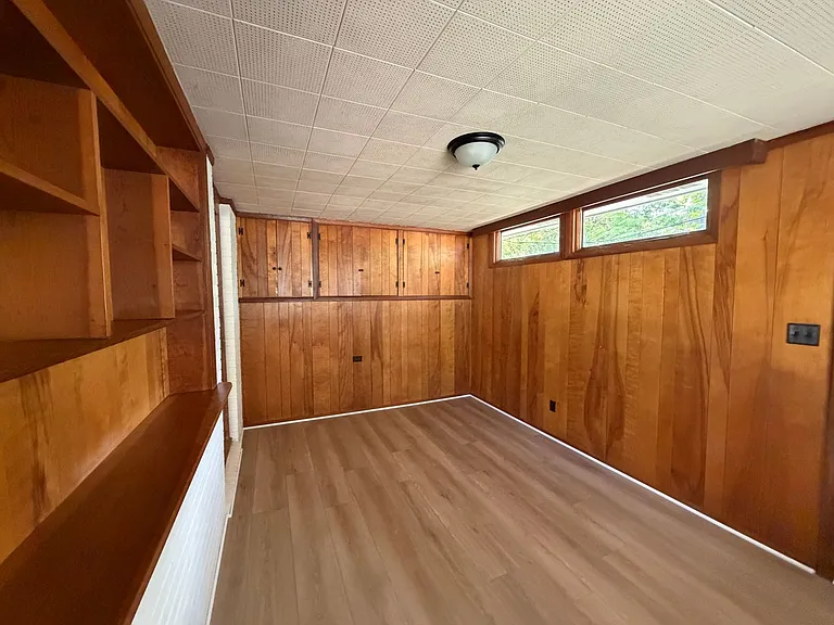 1312 Ridge Rd — Photo 3