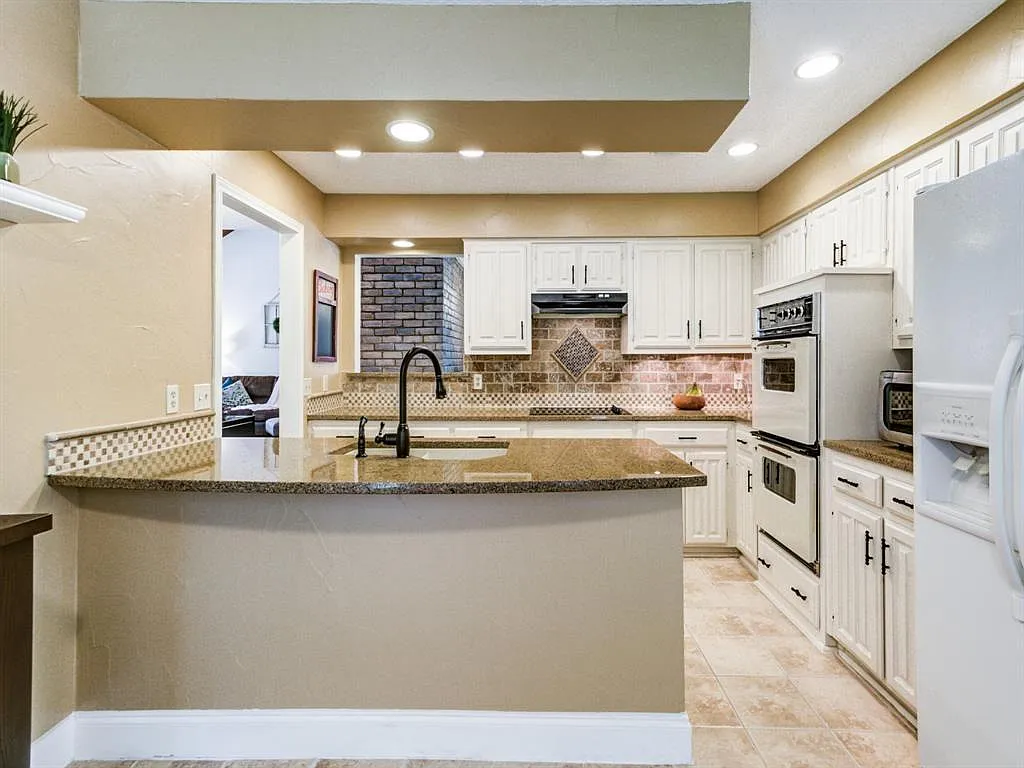 3 bed, 2068 sqft, $2,550 — Photo 4