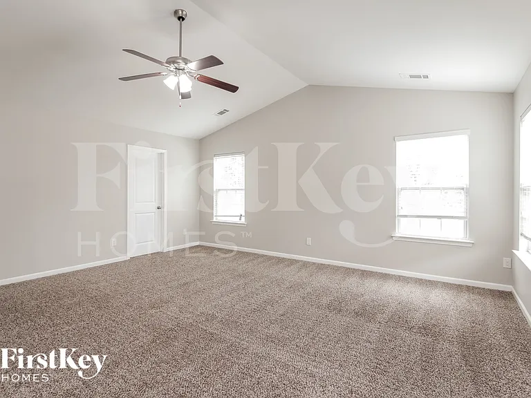 7516 Niccoline Ln — Photo 8