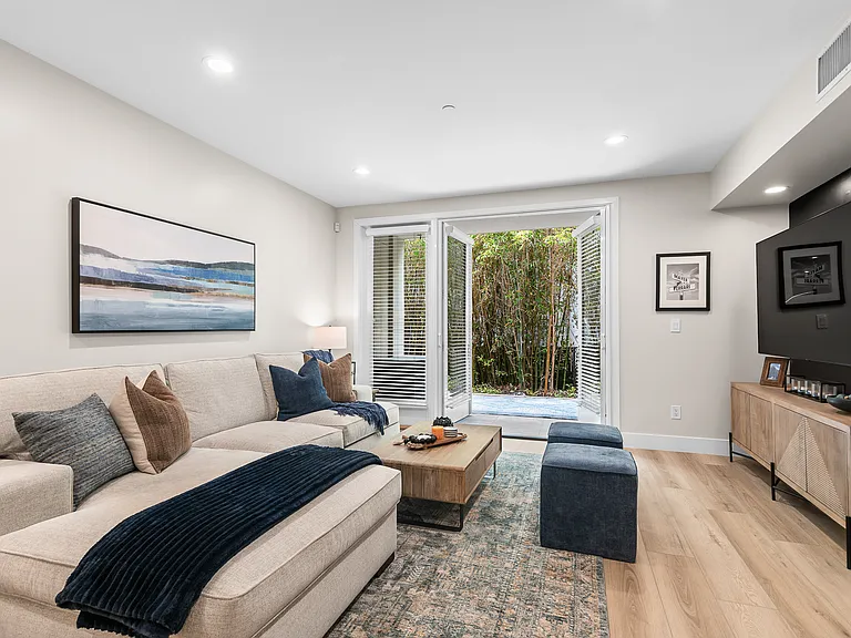 5410 La Jolla Blvd #A108 — Photo 3
