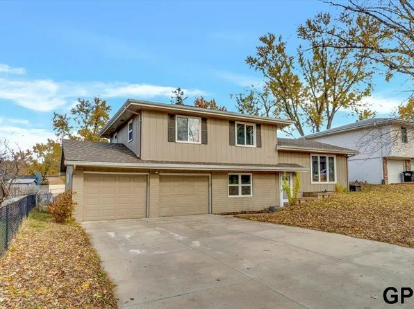 10934 X St, Omaha, NE 68137