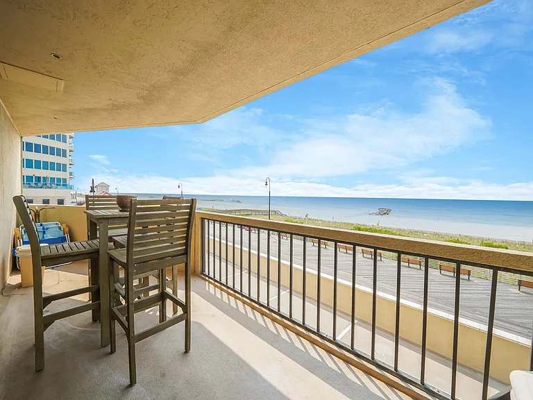 360 Shore Rd #3D — Photo 4