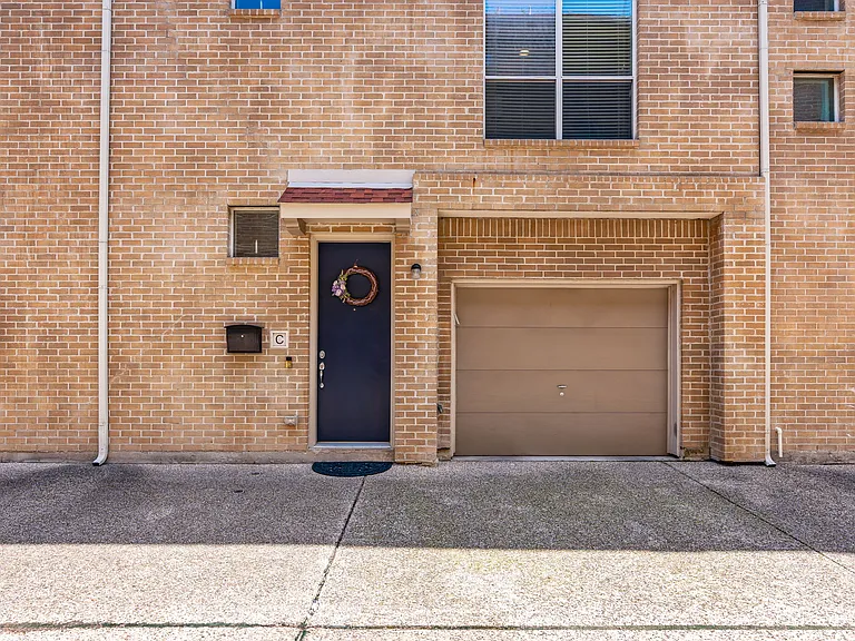4317 Cedar Springs Rd #C — Photo 3
