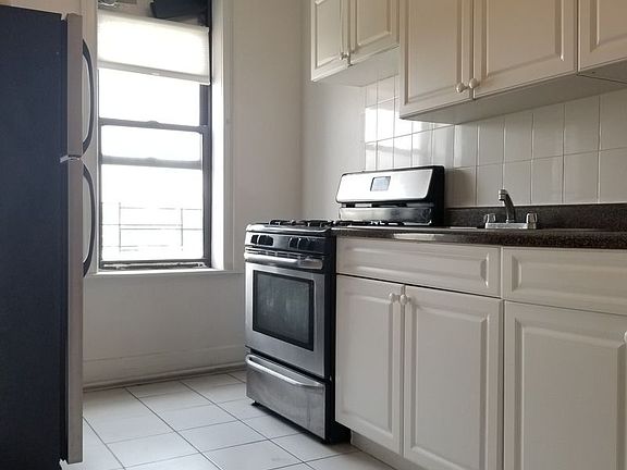 4th image of 441 Brooklyn Ave APT 6J