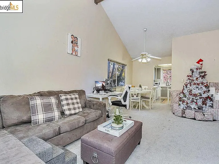 456 Lancaster Ln — Photo 17