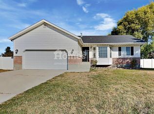 1920 W Snow Spring Dr, Lehi, UT 84043