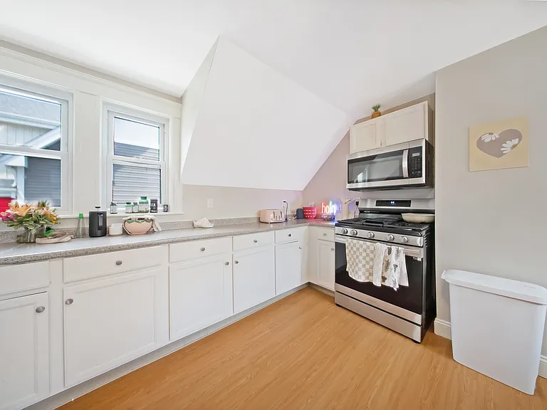 45-47 Garfield St #45 — Photo 2