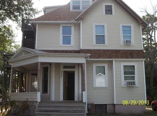 522 N Randolph St APT 2, Macomb, IL 61455
