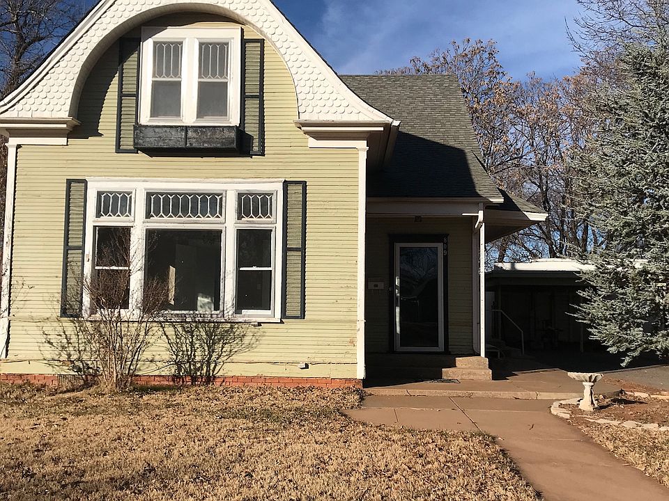 1st image of 809 W Broadway Ave