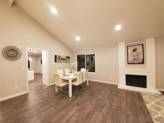 5th image of 2372 Biola Ave