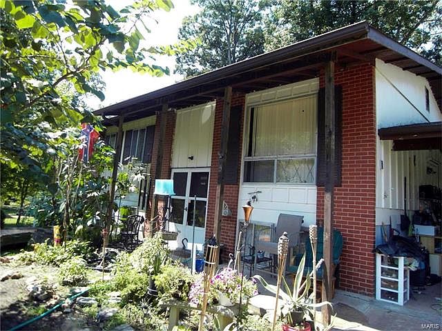 1st image of 84 Guylyn Pl