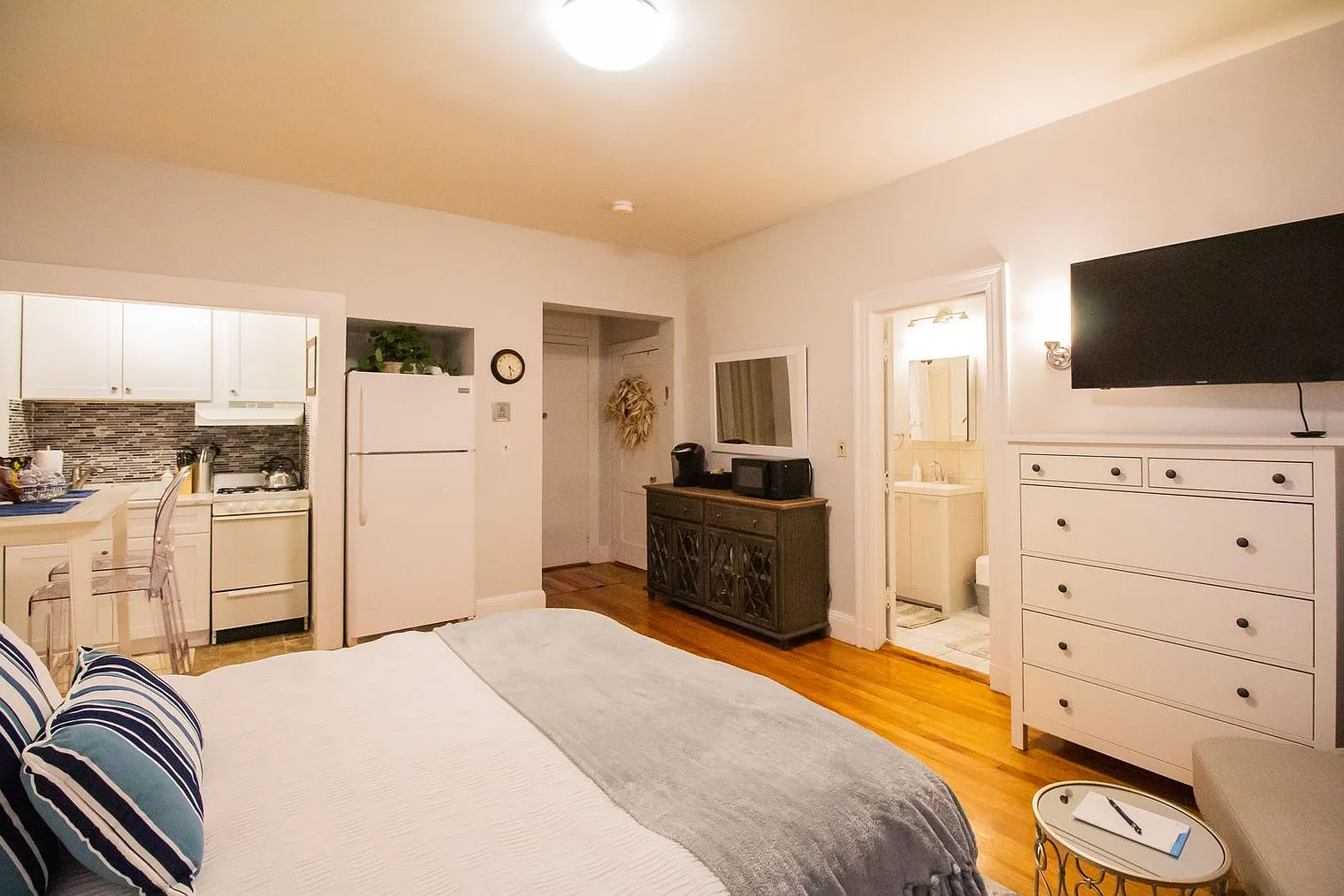 Studio, 1.0 bath, 441 sqft, $2,832 — Photo 4