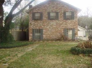 4911 Oak Shadows Dr, Houston, TX 77091