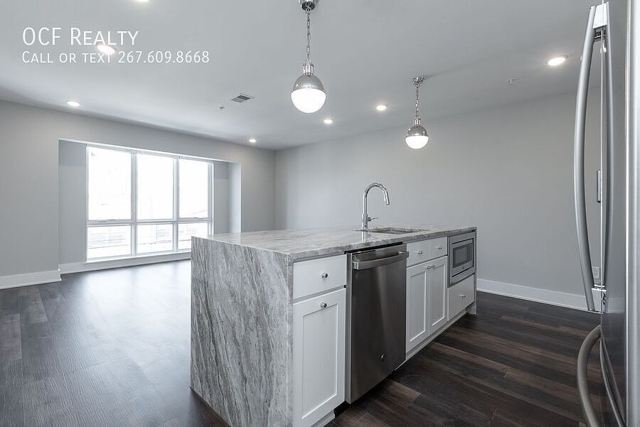 1st image of 711 N 16th St #4