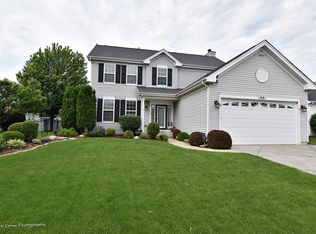 1981 School House Ln, Aurora, IL 60506