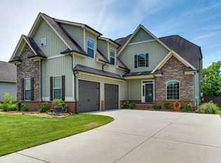 7481 Nightfall Cir, Ooltewah, TN 37363