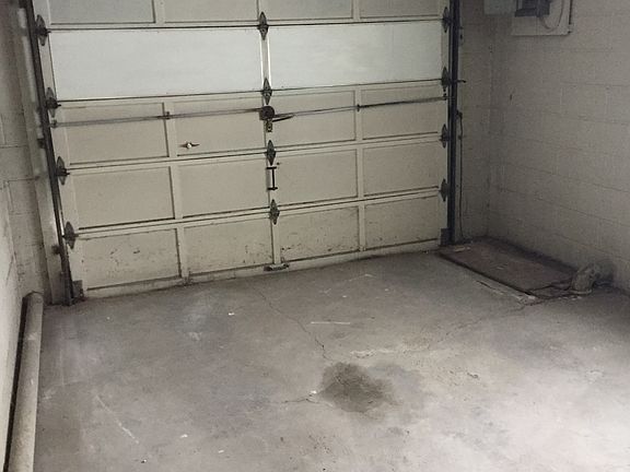 2nd image of 152 Jackson St