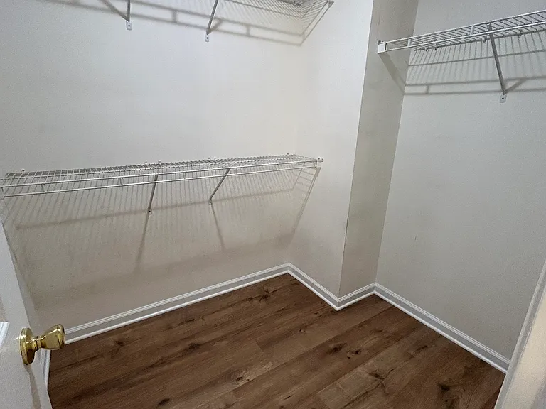 3051 Kentmere Dr — Photo 13