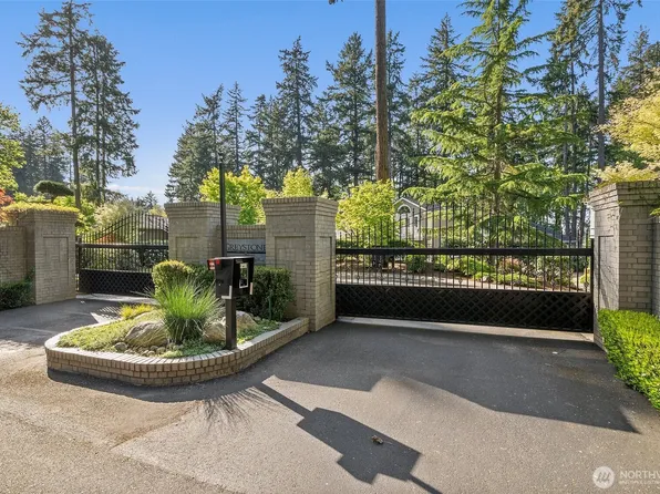 11202 Greystone Drive SW, Lakewood, WA 98499