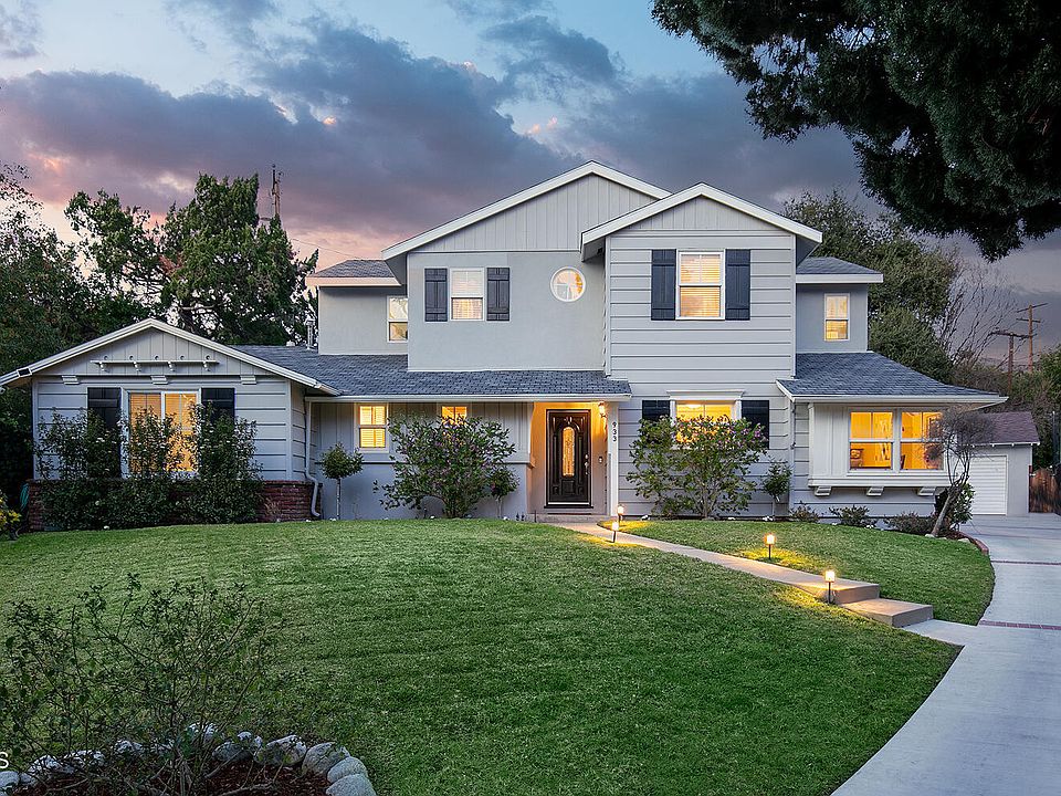 1st image of 933 Coral Way