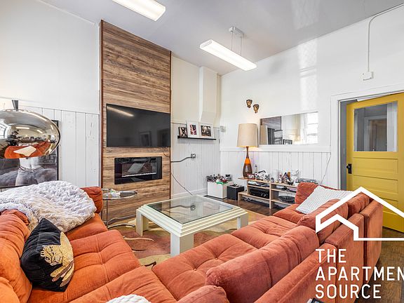 4th image of 3953 W Shakespeare Ave #1