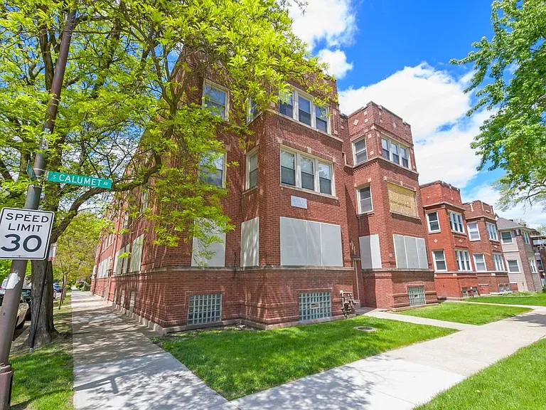 7556-58 S. Calumet Ave. / 320-28 E 76th St. — Photo 15