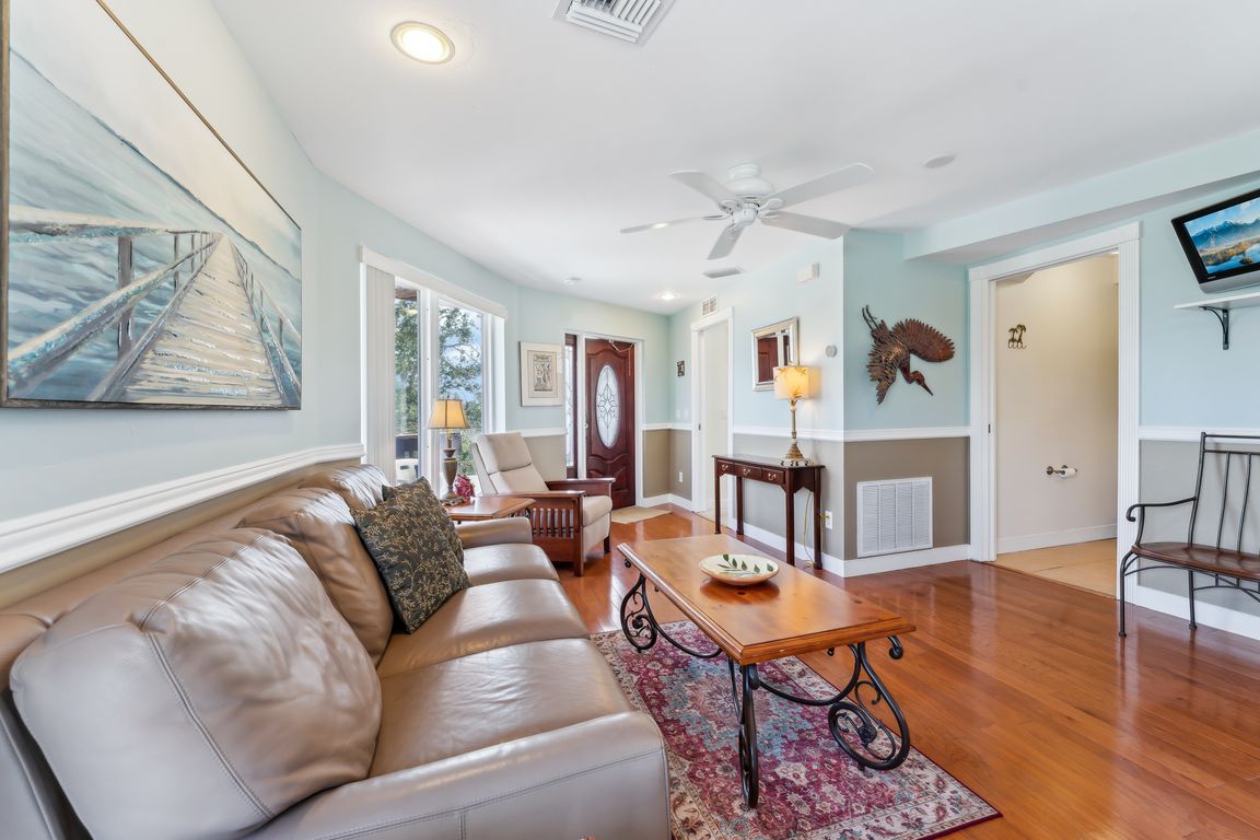 Stringfellow Rd-2205-019