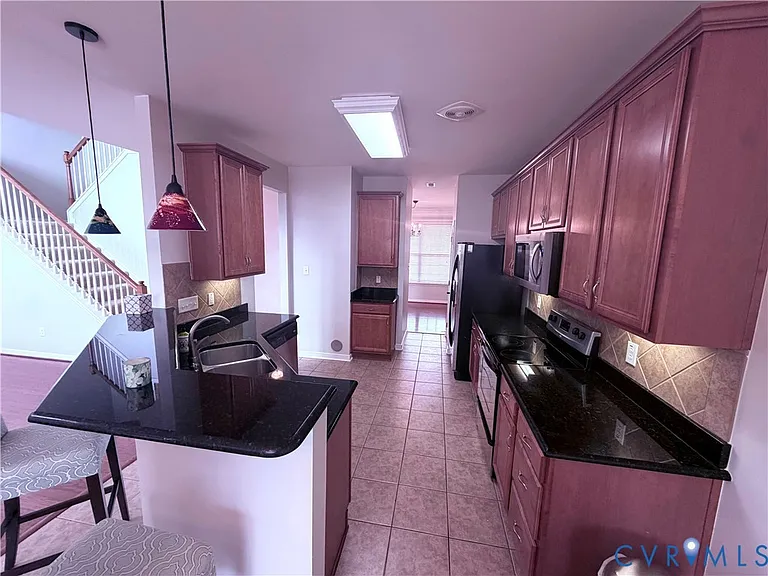 936 Jamerson Ln — Photo 9