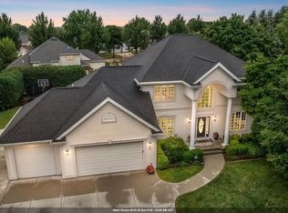 601 E Carrington Ln, Appleton, WI 54913