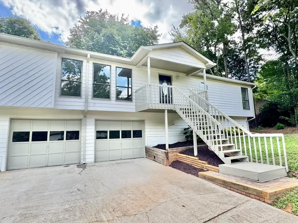 5798 Stonehaven Dr NW, Kennesaw, GA 30152