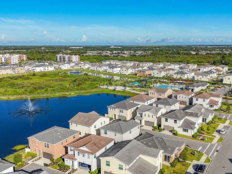 BB Living Antigua at Lakewood Ranch — Photo 25