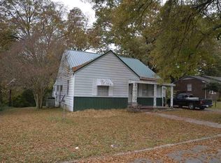 121 Beaumont St, Martin, TN 38237